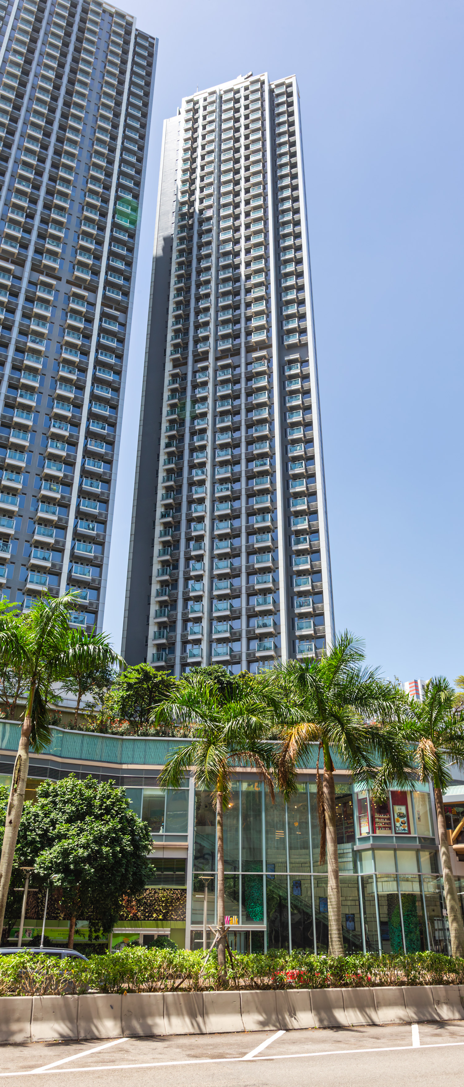 Cullinan West Tower 8, Hong Kong - Looking up. © Mathias Beinling